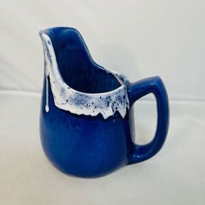 Vintage 1960s MCM S Kelloggs Pottery Petoskey Mi Pitcher Creamer Blue White 6" E